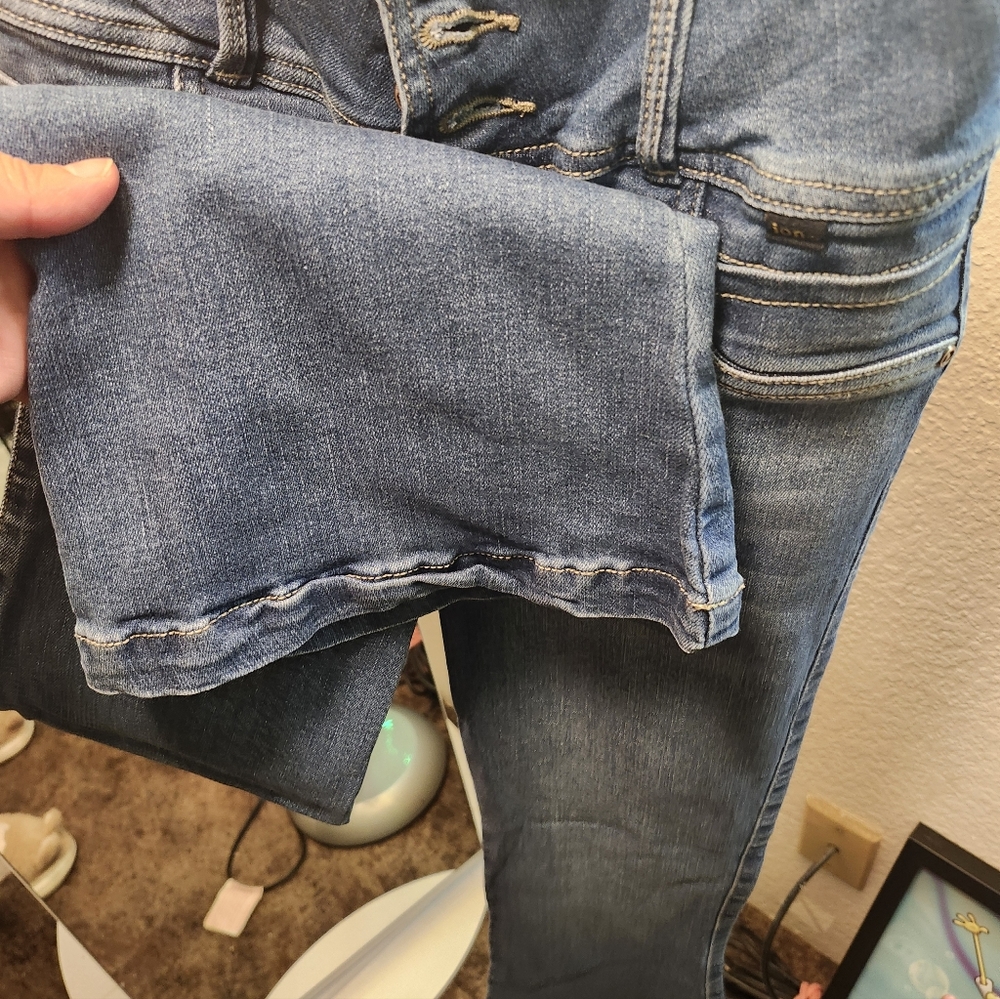 💝💝💝colombian Brand High Waist Dark Wash Flared Jeans💝💝💝 - Picture 5 of 6
